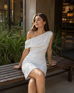 Robe mini d'été pour femme en lin tissé, asymétrique à une épaule, moulante et respirante - Product Image 3