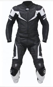 Traje de Cuero para Motociclismo, Ignífugo y Transpirable, Hecho en Sialkot, Pakistán, por Wears World - Product Image 3