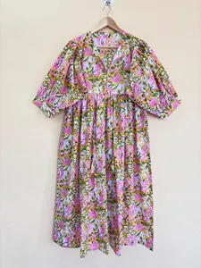 Vestido midi de algodón con estampado floral rosa para mujer, con cuello de lazo y manga corta abullonada, vestido informal de verano. - Product Image 1