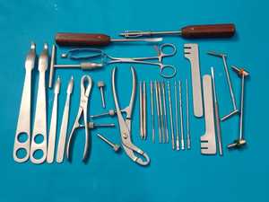 Small Fragment Implant Set With Needle Holder For <b>Bone</b> Plating Procedures Hospital Use Small Fragment Set By Dentavex - Product Image 2