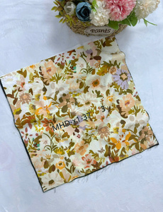 Tissu Viet Thang imprimé floral, largeur 58/60 pouces, 100% polyester tissé, respirant, léger, 60 GSM, textile d'ameublement 8027 - Product Image 2