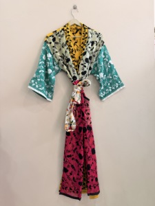 Robe kimono longue en patchwork Phulkari, robe de luxe - Product Image 1