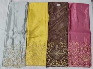 Collection Empress : Sous-jupe somalienne luxueuse en tissu Gorgura Sarin avec décorations en pierres sur motif floral, idéale pour les occasions spéciales. - Product Image 3