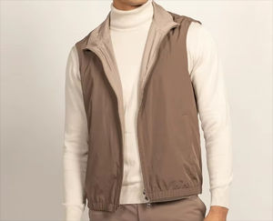 Gilet Chaude Homme Luxe Léger Coupe-Vent Haute Qualité Personnalisé avec Caractéristiques de Gilet et de Veste Intégrée - Product Image 4