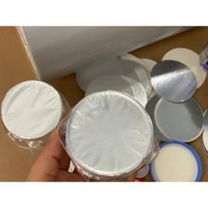 Doublure de sécurité à induction thermique en deux parties pour les bouchons de bouteilles fabriqués par pour les couvercles, les fermetures et les bouchons de bouteilles - Product Image 2