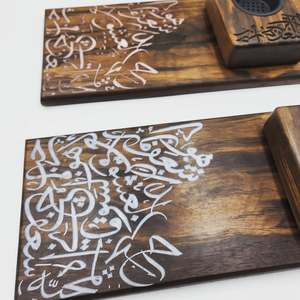 Brûleur d'encens en résine WoodFlow Luxe, support en bois massif fait main avec design artistique en époxy et cendrier pour la méditation et un usage moderne - Product Image 2