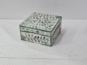 Boîte à bijoux artisanale en os incrusté, motif floral marocain, écologique, pour rangement décoratif, décoration de table, nouvel an - Product Image 3