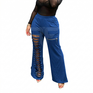 Ensemble de pyjamas longs personnalisés à imprimé dessin animé pour couple et famille, ensemble de 2 pièces en satin pour Noël - Product Image 1