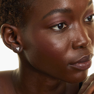 Elegantes Pendientes de Plata 925 con Moissanita en Forma de Corazón, Diseño Geométrico Clásico Unisex, Engaste Pavé Brillante, Joyería Fina para Regalo - Product Image 3