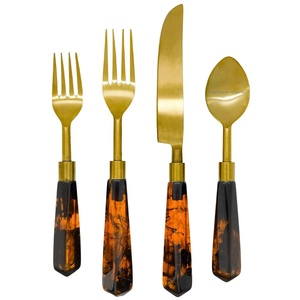 Juego de cubiertos populares de acero inoxidable con mango de resina acrílica con efecto de caparazón de tortuga, vajilla para el hogar, decoración de mesa para bodas, juego de cubiertos de 5 piezas. - Product Image 4