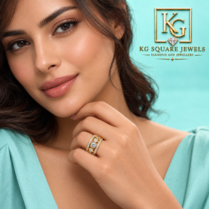 Anillo de Diamantes Redondos Modernos, Elegante y Lujoso, Joyería Nupcial Sofisticada para Compromiso y Ocasiones Especiales - Product Image 1
