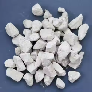 White <b>Clay</b> Lumps - Product Image 1