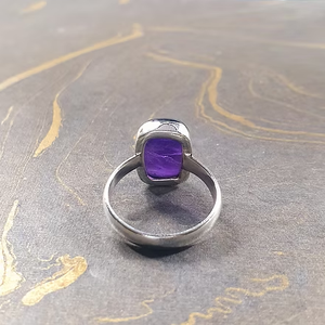 Anillo Unisex con Cabujón de Amatista (4.5 Gramos) Plata 925 Estilo Minimalista Joyería de Moda para Regalo - Product Image 4