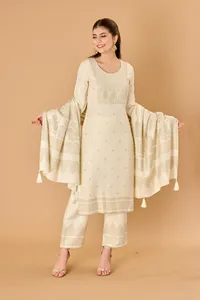 SAFAA: Edición de Trajes de Lujo para Mujer con Bordado Zardozi - Product Image 2