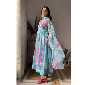 CONJUNTO TRAJE ORGANZA ESTAMPADO FLORAL AZUL CIELO ANISKA - Product Image 1