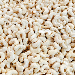 Haccp Certificate Cashew W320 Cashew Nuts Customized Packing Free Print Logo From Santigo - Product Image 1