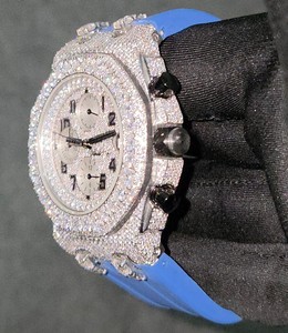 Maa Uma Creation Montre de Luxe Tendance pour Affaires 41mm Diamant Moissanite Mouvement Quartz Analogique Entièrement Automatique Alliage Verre Acier Inoxydable - Product Image 2