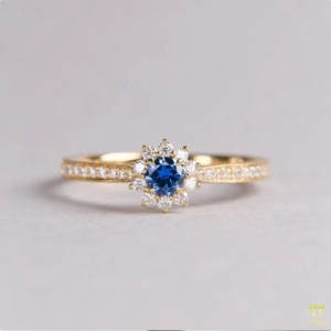 Bague halo en saphir bleu royal et diamants en or jaune, élégant bijou de fiançailles pour femme, cadeau de luxe - Product Image 3