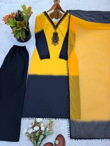 Ensemble Kurti élégant pour les occasions spéciales - Soie crêpe française avec travail de perles et dupatta de créateur - Product Image 5