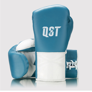 Guantes de Boxeo Profesionales QST INTERNATIONAL BG-0001 de Cuero Genuino Personalizados, con Absorción de Humedad para MMA y Muay Thai - Product Image 4