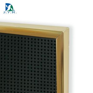 Marco de Aluminio Dorado con Letrero de Letras Negras para Publicidad - Product Image 5