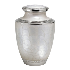 Urna Funeraria de Latón con Flores en Verde Azulado y Dorado para Cenizas Humanas, Apta para Entierro en Cementerio o Nicho, Modelo Rose Lisette, Tamaño Personalizado - Product Image 5