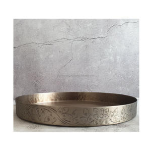 Bandeja DE SERVICIO DE Metal de lujo hecha a mano, plato redondo elegante para el hogar, cocina, comedor, granja, sala de estar, uso decorativo - Product Image 1