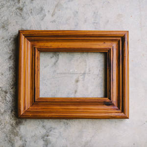 Marco de fotos de madera natural hecho a mano que apoya la decoración sostenible, la vida consciente, la estética, el calor y el encanto atemporal. - Product Image 5