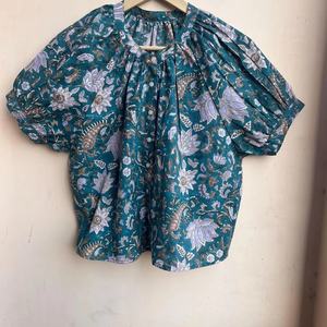 Blusa de Verano para Mujer, Estampada a Mano, Informal, de Algodón, con Bordado Floral y Botones, Corta - Product Image 1