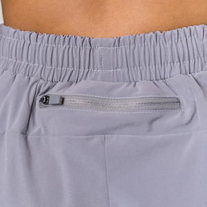 Conjunto de 2 piezas de camiseta de manga corta con cuello redondo y pantalones cortos con logo personalizado al por mayor para mujer, ropa deportiva de primavera y verano - Product Image 5