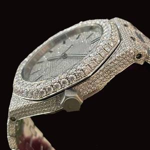 Nuevo Reloj de Pulsera para Hombre con Diseño Exclusivo, Completamente Adornado con Diamantes de Moissanita, Esfera Redonda de Cristal, Movimiento de Cuarzo - Product Image 5