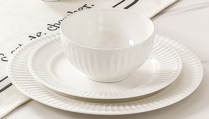 Service de table élégant couleur ivoire en porcelaine de qualité supérieure, assiettes de service élégantes, bols décoratifs, tasses à thé de luxe, plateau à soupe - Product Image 2