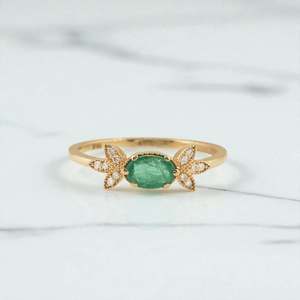 Anillo de Esmeralda Colombiana, Delicado Anillo de Esmeralda Real en Plata de Ley 925 con Baño de Oro de 14K, Certificado, Anillo de Boda - Product Image 1