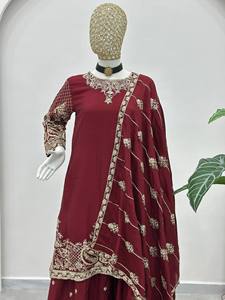 Ensemble de kurta en soie chinon de luxe pour les occasions de fête et les mariages, collection festive - Product Image 5
