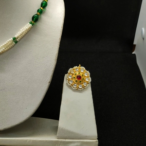 Conjunto de Collar con Colgante Floral Redondo Kundan de Estilo Herencia, Chapado en Oro de Lujo, Joyería Étnica para Novias y Fiestas para Mujer - Product Image 3