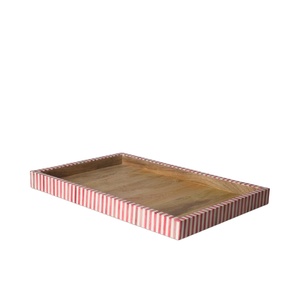 Bandeja de madera para servir, muy vendida, con borde de rayas rojas, rectangular, multiusos, organizadora, decorativa, moderna y de moda. - Product Image 1