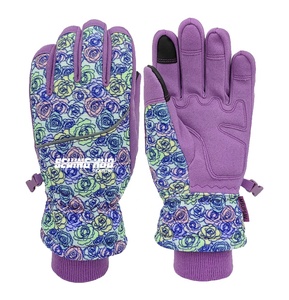 Vêtements de sport en peluche épaissie Style charmant patte d'ours doigts exposés demi-doigts gants chauds d'hiver produits par la couture HUB IND - Product Image 6