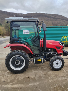 Nouveau tracteur agricole C-A-P-T-O-K 504 - Product Image 2