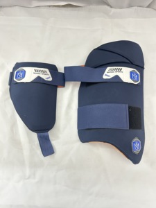 แผ่นรองกันกระแทก Thunder Blaster Thi guard ผลิตจากโรงงาน ออกแบบตามสั่ง สำหรับนักกีฬาคริกเก็ต ราคาแข่งขันได้ Mannu Sports - Product Image 3