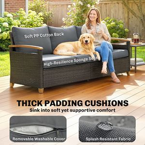 Divano da Esterno a 3 Posti in PE Wicker con Seduta Ampia e Profonda, Cuscini da 4 Pollici, Braccioli e Gambe Effetto Legno in Grigio per Impianti Sportivi e Palestre - Product Image 3
