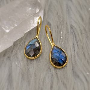 Boucles d'oreilles pendantes en labradorite, argent sterling 925 plaqué or, forme poire, bijoux tendance pour femmes, pour les occasions de mariage et de fête - Product Image 4