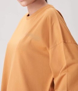 เสื้อยืดโอเวอร์ไซส์ผู้หญิง สไตล์ใหม่ น้ำหนักเบา สวมใส่สบายสำหรับฤดูร้อน และเป็นชุดที่มีสไตล์ เสื้อผู้หญิง - Product Image 4