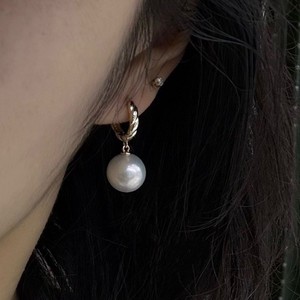 Boucles d'oreilles en perles naturelles à talons hauts, élégantes et raffinées, style féminin, luxe léger, haut de gamme, tempérament simple, boucles d'oreilles en perles - Product Image 4