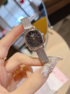 Nuevo Reloj de Mujer, Diseño de Barril de <span class=keywords><strong>Vino</strong></span>, Esfera Pequeña, Reloj de Cuarzo de Lujo de Alta Gama, Reloj de Pulsera - Product Image 4