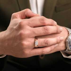 Anillo Solitario de Diamante Cultivado en Laboratorio de 1.00 Quilates, Corte Redondo, VS1, para Hombre, con Engaste de Bisel, Oro Sólido de 14K, Regalo para Amigos, para Bodas y Fiestas - Product Image 3