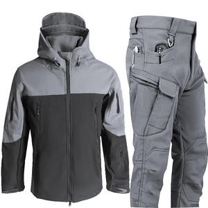 Conjunto de Chaqueta y Pantalones de Trabajo con Camuflaje para Hombre, con Capucha y Múltiples Bolsillos para Actividades al Aire Libre - Product Image 2