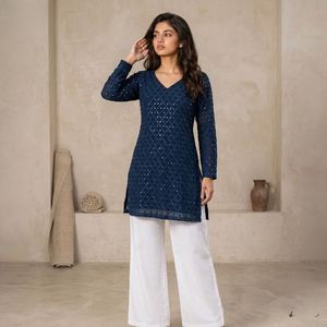 Diseñador de alta calidad Ropa de boda de seda pura Señoras bordadas Georgette Lehenga Choli Mejor precio competitivo Ocasiones especiales - Product Image 1