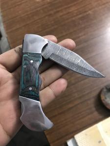 Navaja de bolsillo plegable de acero de Damasco hecha a mano – Cuchillo EDC de caza personalizado con mango premium, cuchillo táctico de supervivencia para exteriores - Product Image 4