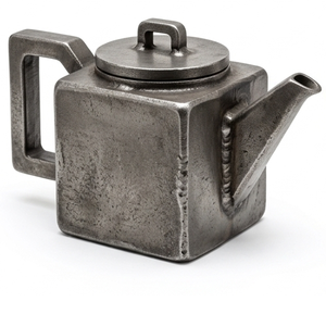 Service à thé en métal de forme personnalisée, théière carrée avec couvercle, théière géométrique grise rustique - Product Image 2