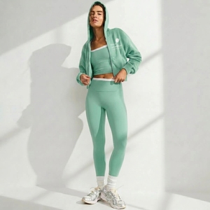 Conjunto de 3 piezas de vestido de tenis y pickleball para mujer, de manga corta, con capucha, leggings cortos hasta la rodilla, de punto, de elastano, para todas las estaciones - Product Image 6